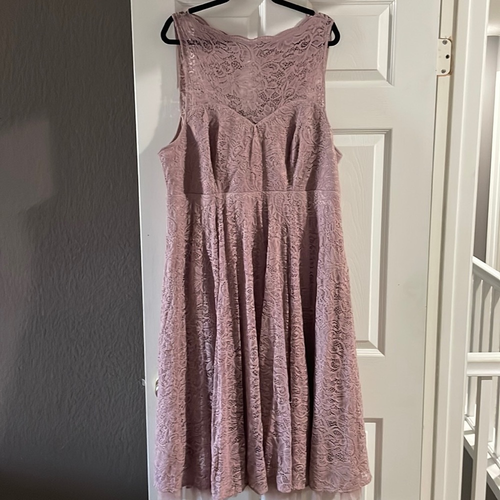 Beautiful Torrid rose colored lace midi dress.